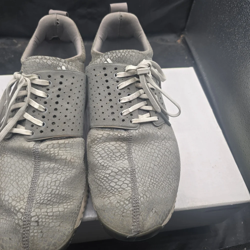 adidas Textured‎ Gray Sneakers